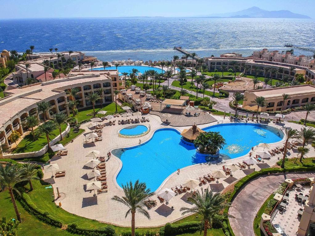 Cleopatra Luxury Resort 