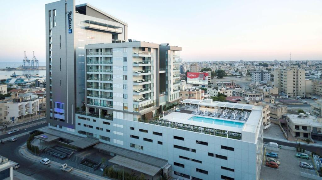 Larnaca
 Radisson Blu Hotel 