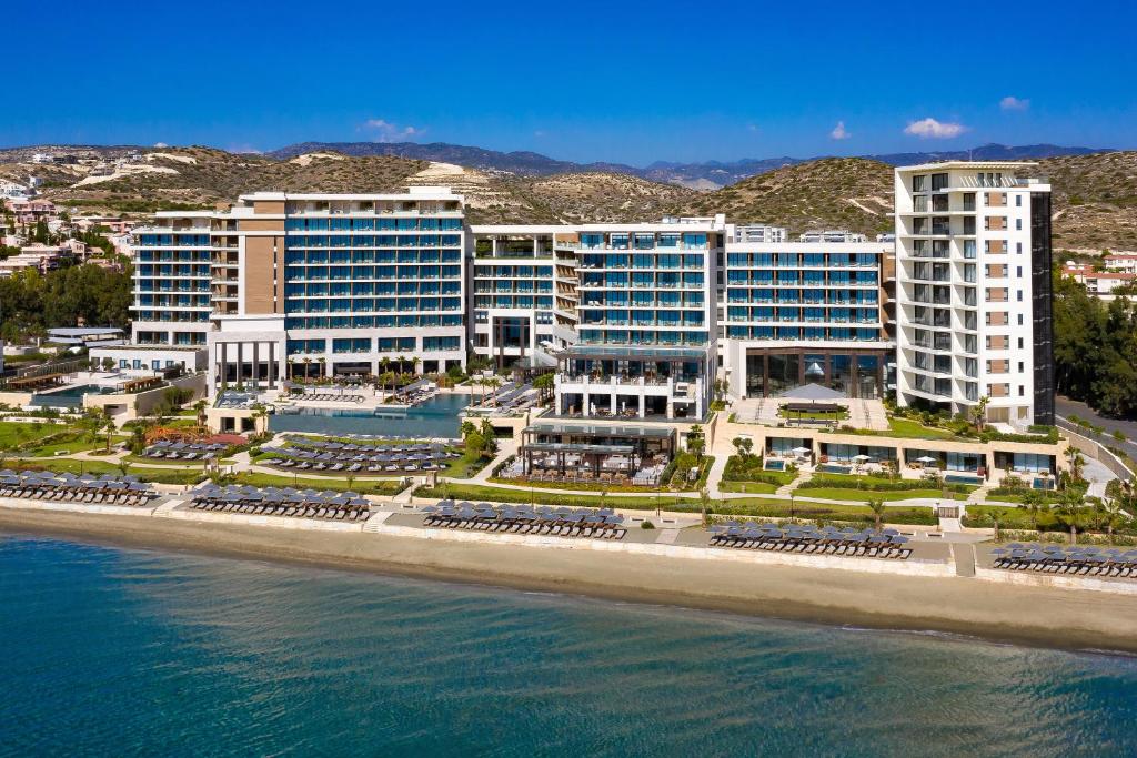 Limassol
 Amara Hotel  