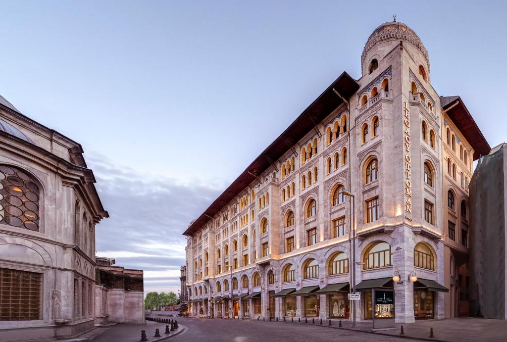  Istanbul
Legacy Ottoman Hotel 