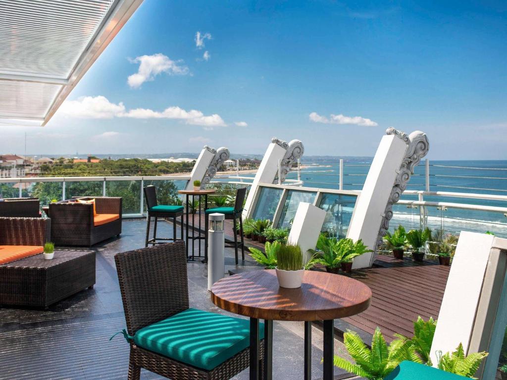Bali
 The Kuta Beach Heritage Hotel Bal 