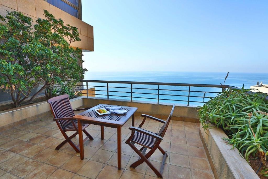 (New Year Offer)
 Ramada Plaza by Wyndham  
