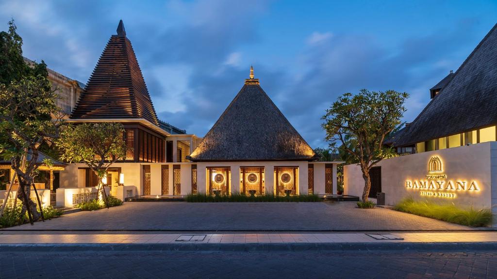  Bali
Ramayana Suites &Resort  