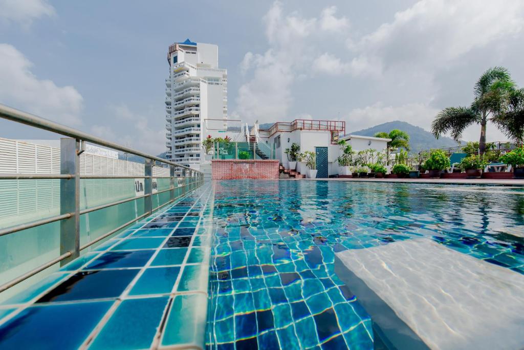  Phuket
 Aspery Hotel 
   